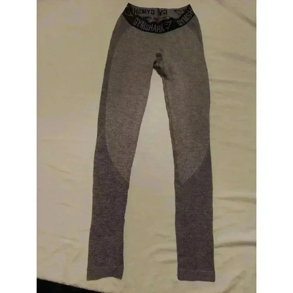 Gymshark Gray XS Dry Moisture Pull-On Elastic Waist Leggings